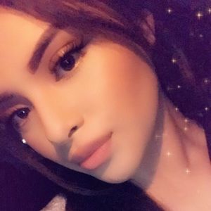 Meet your Posher, Angie